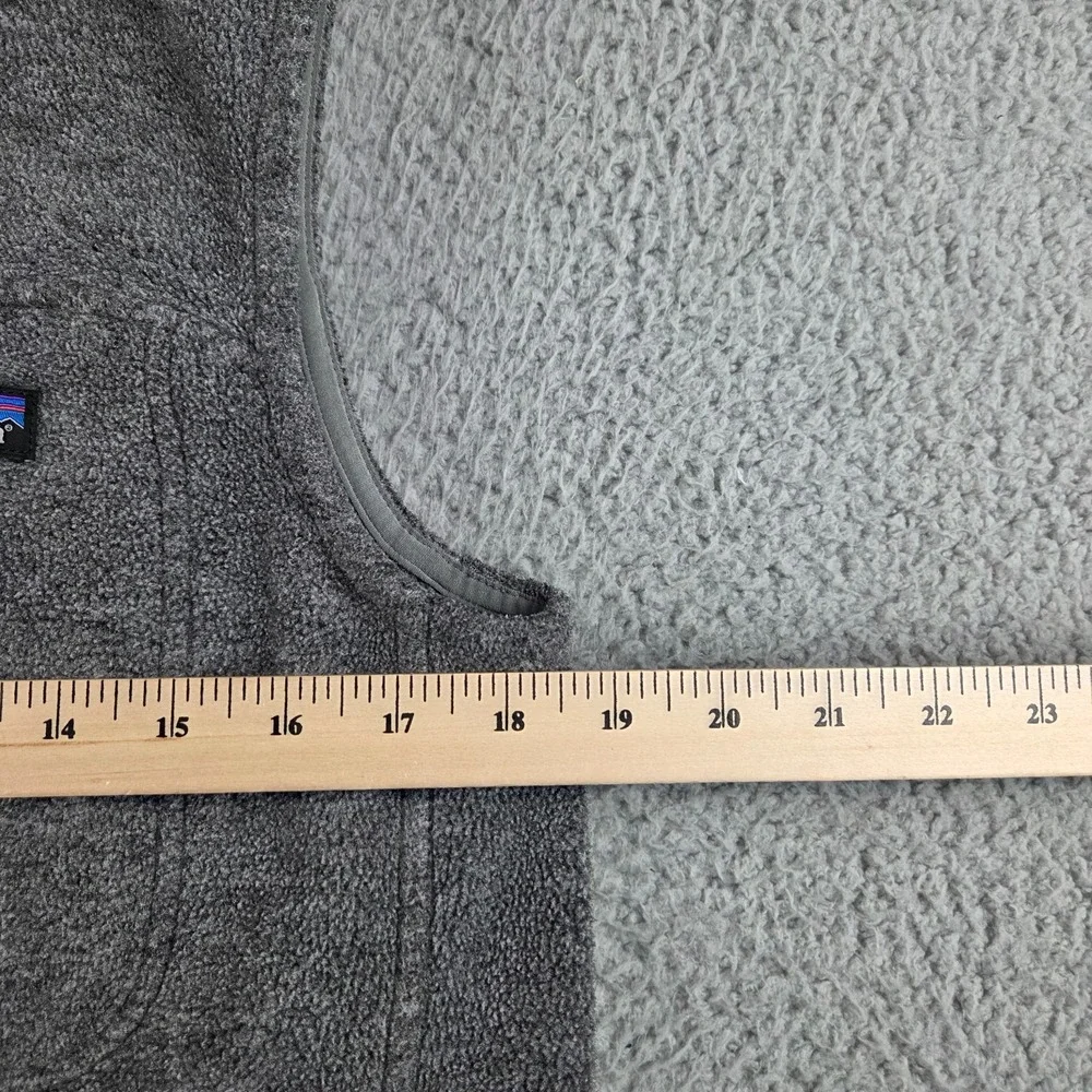 Patagonia‎ Synchilla Vest Mens Small Gray Full Zip Outdoor Hiking Gorpcore Logo